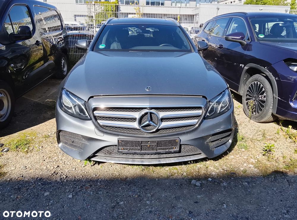 Mercedes-Benz Klasa E - 8