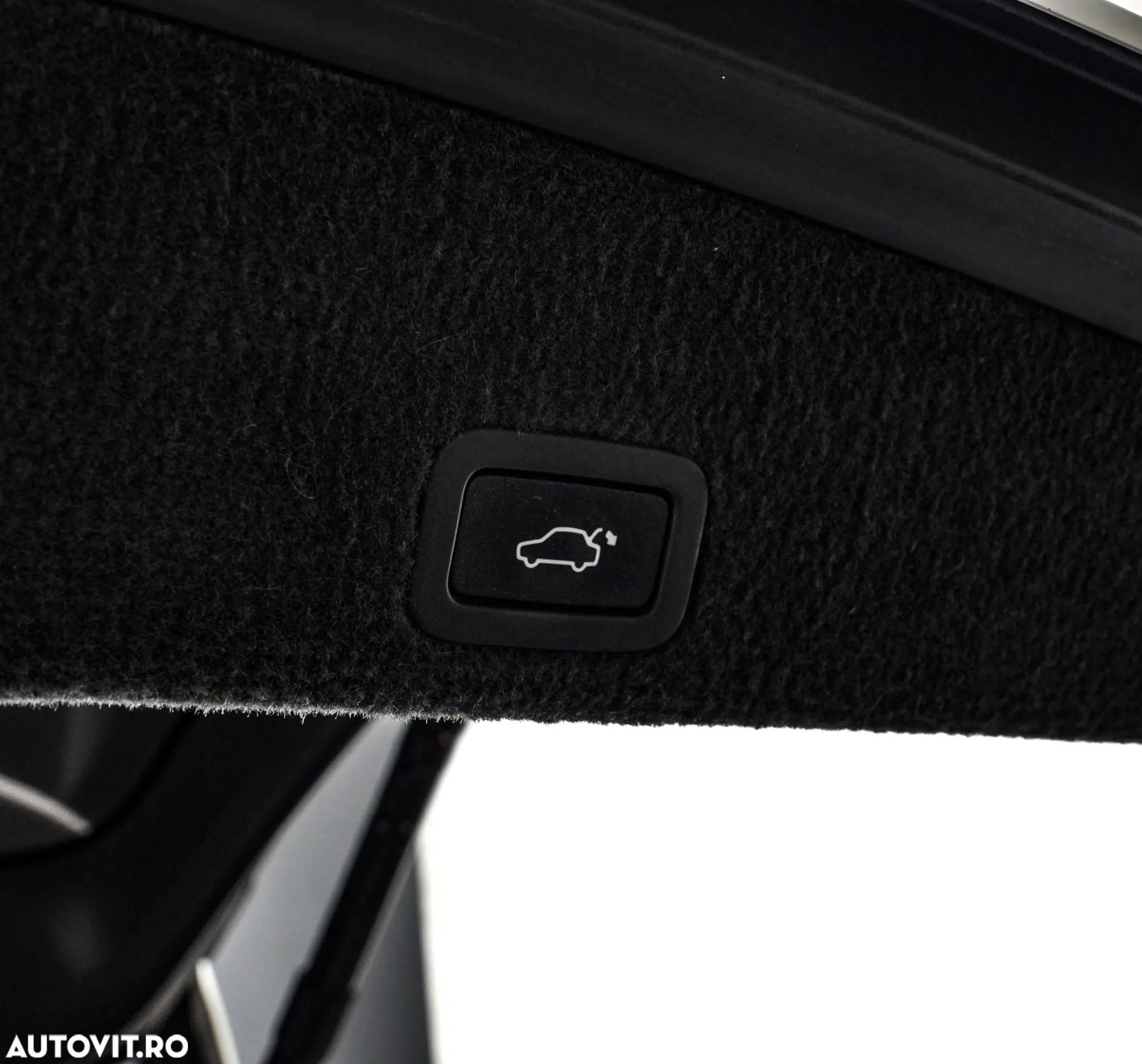 Volvo XC 60 D4AWD R-Design - 25
