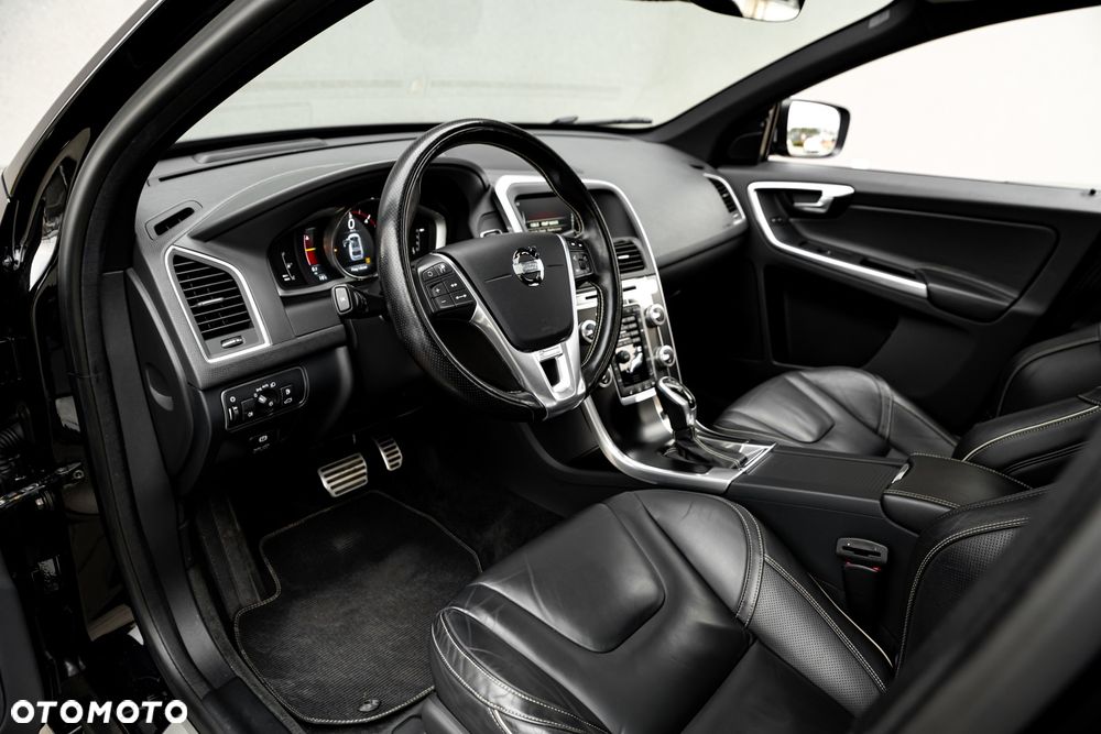 Volvo XC 60 D4 AWD Geartronic Summum - 18