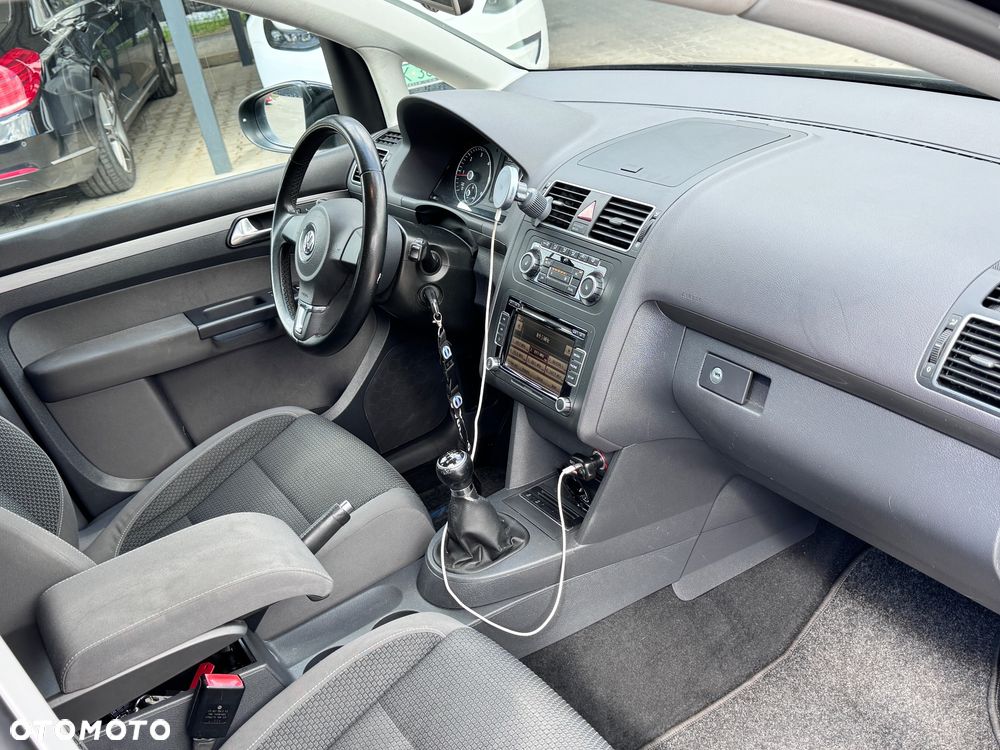 Volkswagen Touran 1.6 TDI DPF Trendline - 9