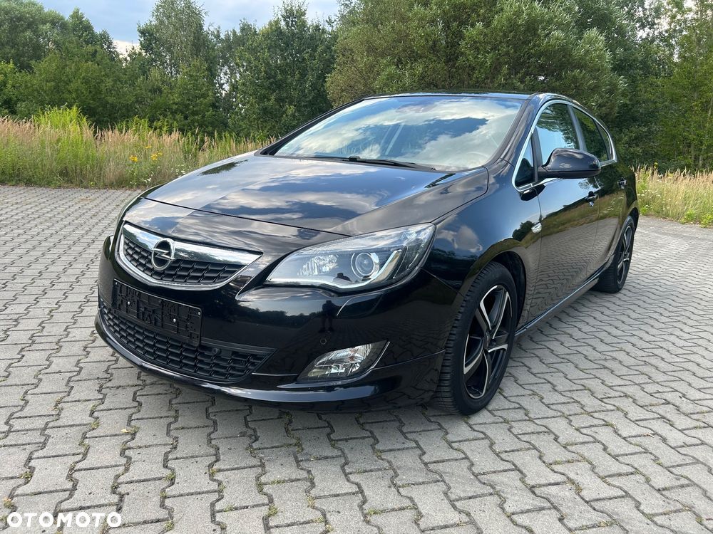 Opel Astra 1.6 Turbo - 1