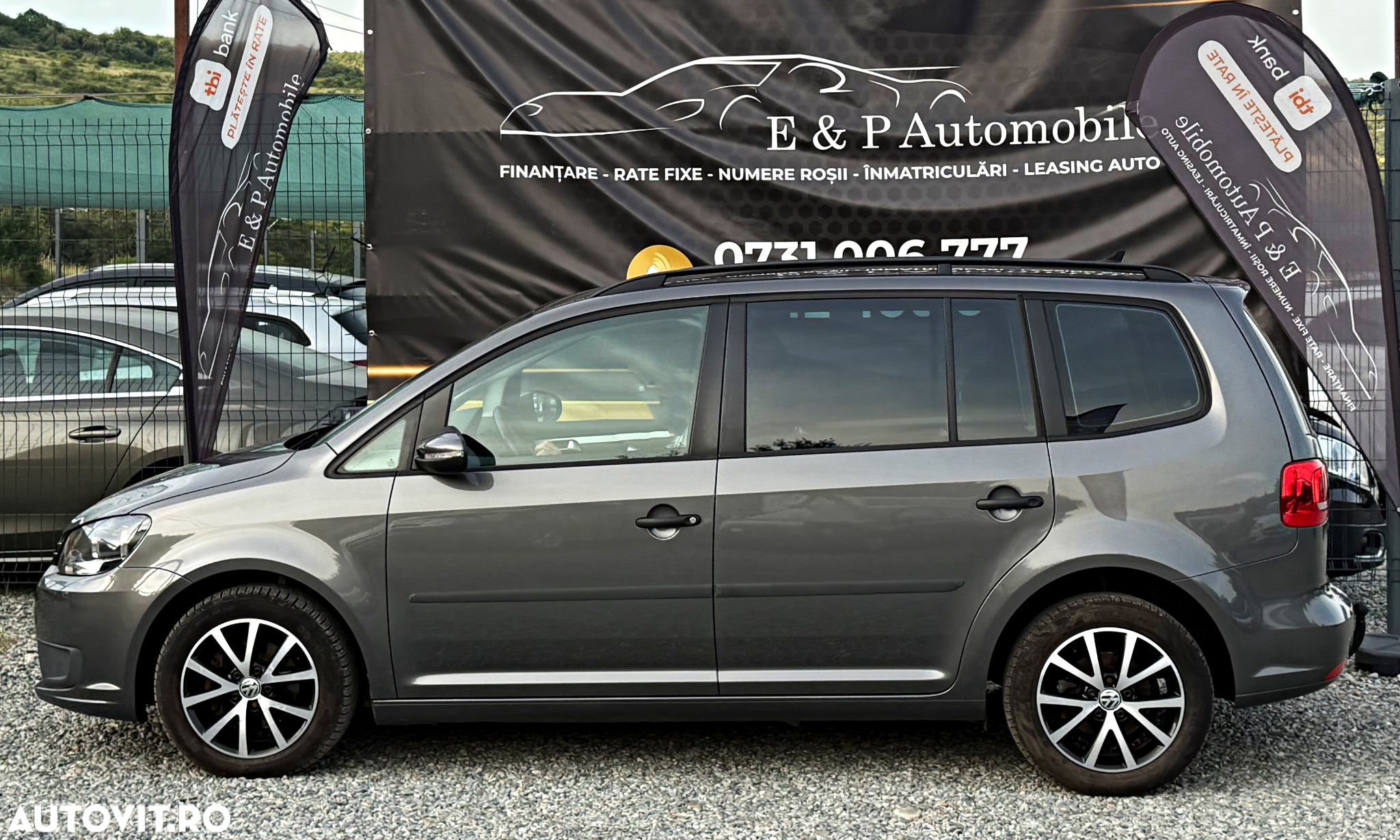 Volkswagen Touran 1.6 TDI BlueMotion Technology Comfortline - 9