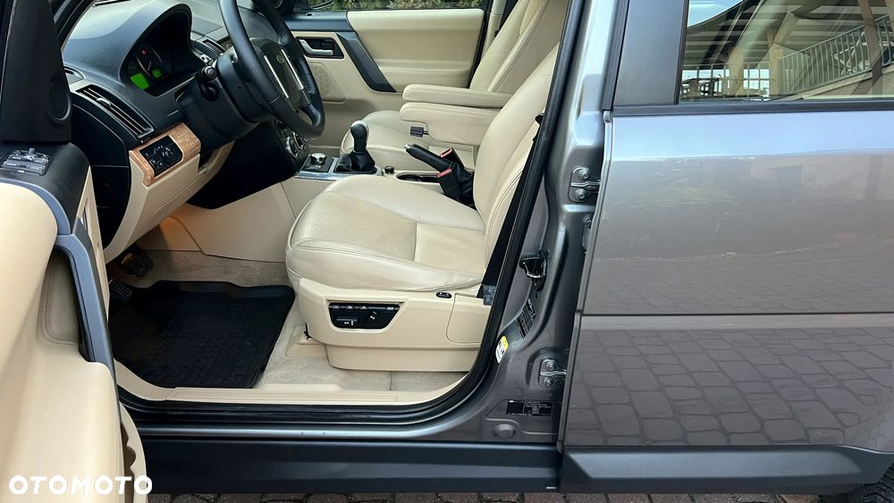 Land Rover Freelander TD4 HSE - 23