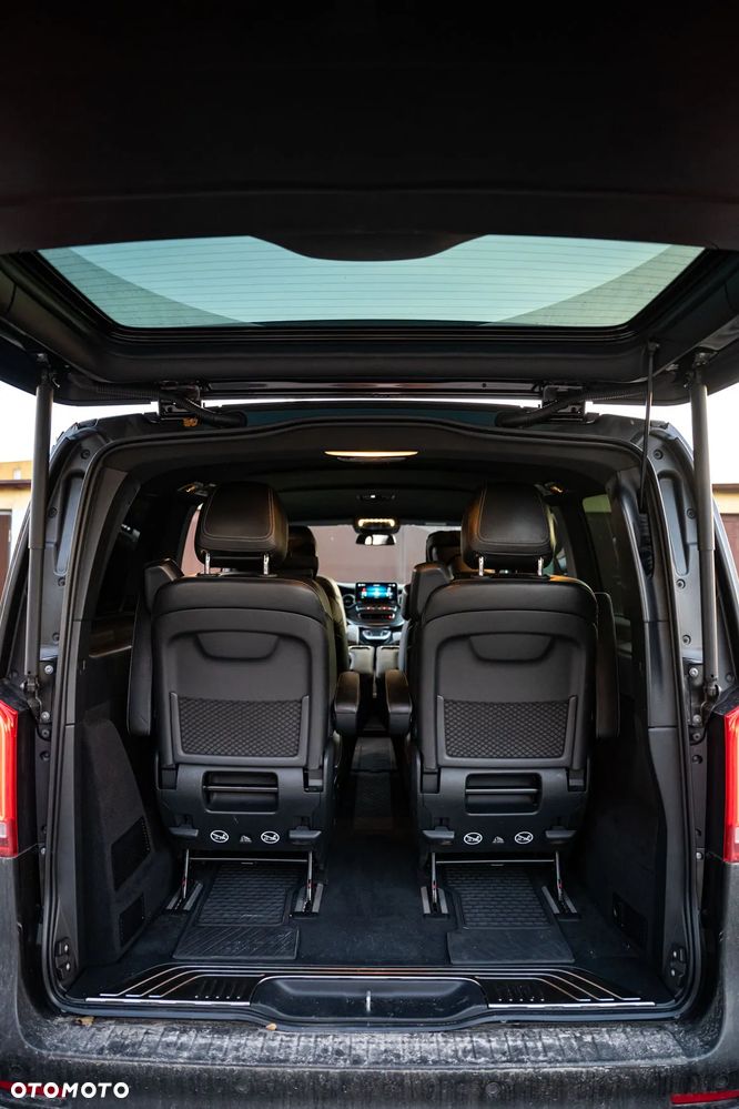 Mercedes-Benz Klasa V 300 d 4-Matic Exclusive 9G-Tronic (d³ugi) - 24