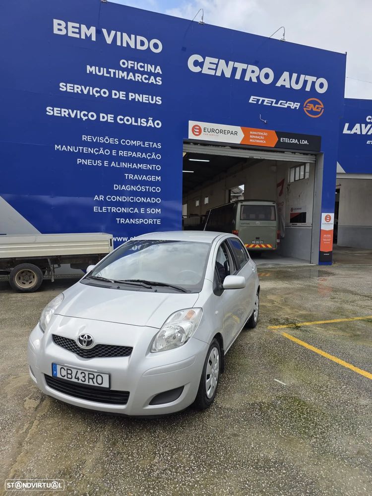 Toyota Yaris 1.4 D-4D Executive - 24