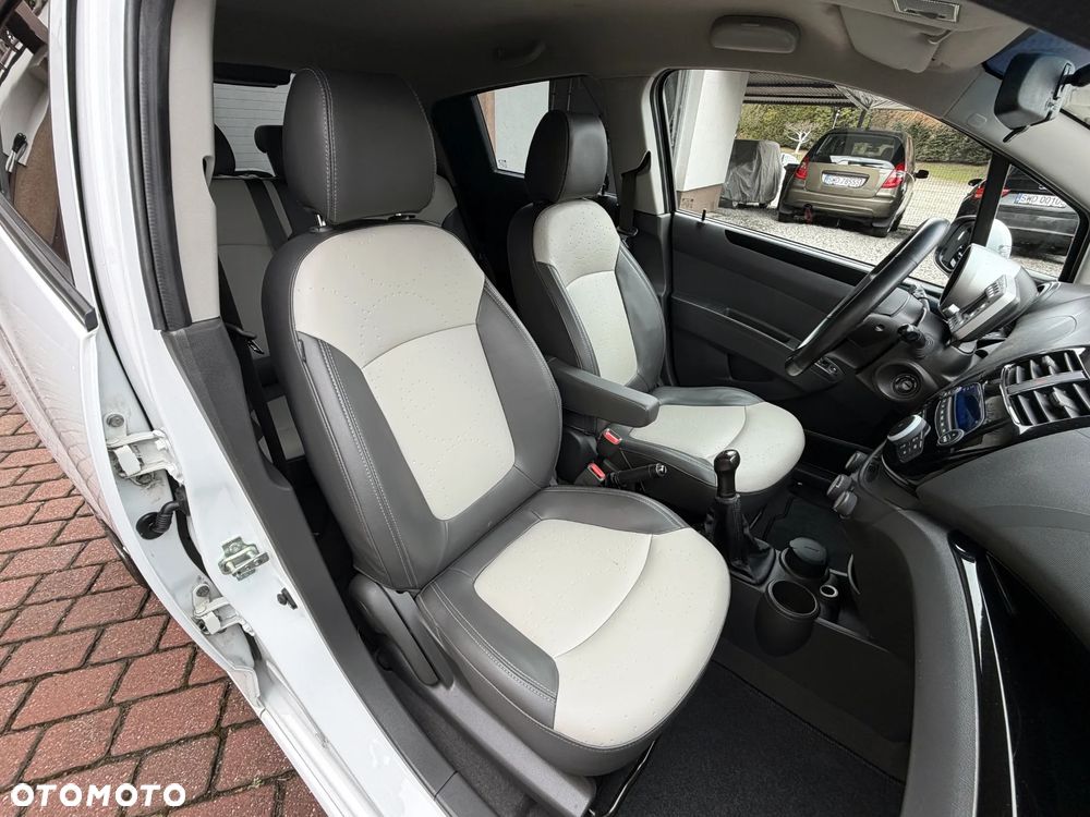 Chevrolet Spark - 28