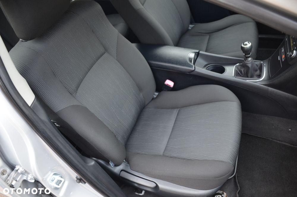 Toyota Avensis 1.8 Edition - 24