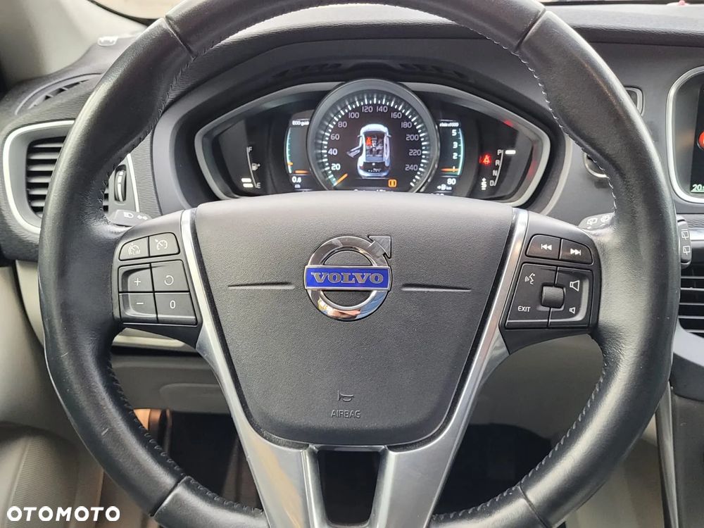 Volvo V40 D4 Drive-E Summum - 14