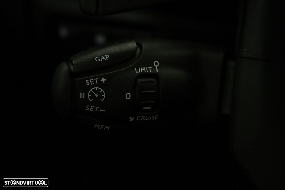 Citroën C5 Aircross 1.6 Hybrid Plus e-EAT8 - 17