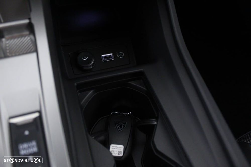 Peugeot 308 1.6 Hybrid Allure e-EAT8 - 31