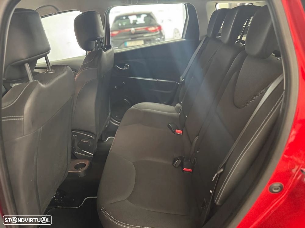 Renault Clio Sport Tourer Energy dCi 90 Start & Stop Luxe - 24