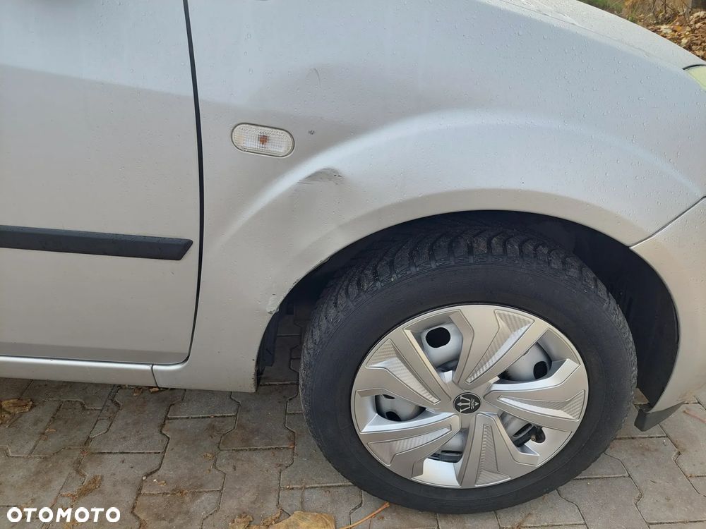Ford Fiesta 2005 photo 5