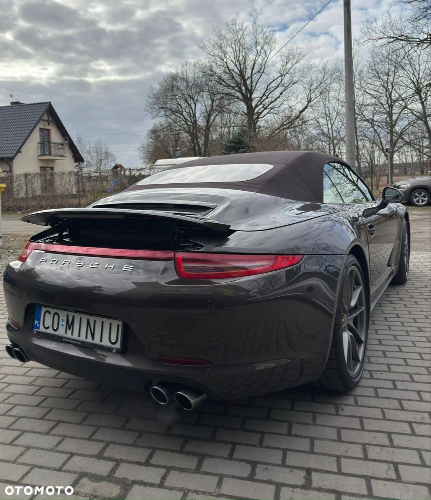 Porsche 911 Carrera 4 PDK - 2