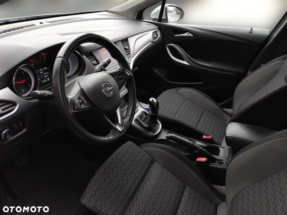 Opel Astra - 10