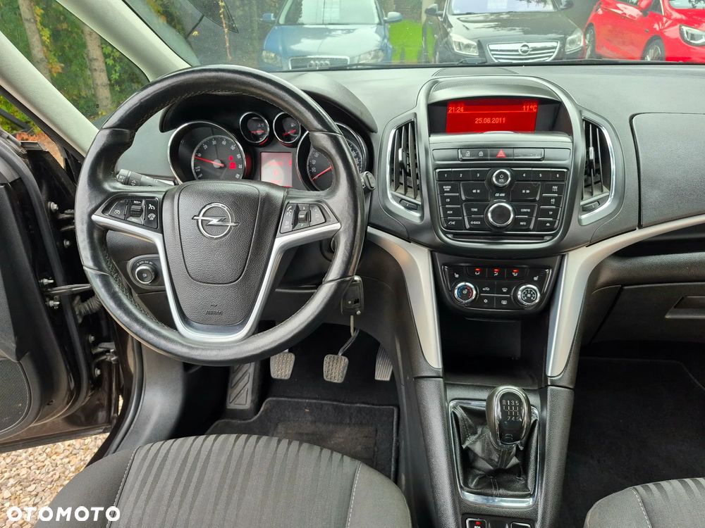 Opel Zafira 1.4 Turbo Edition - 24