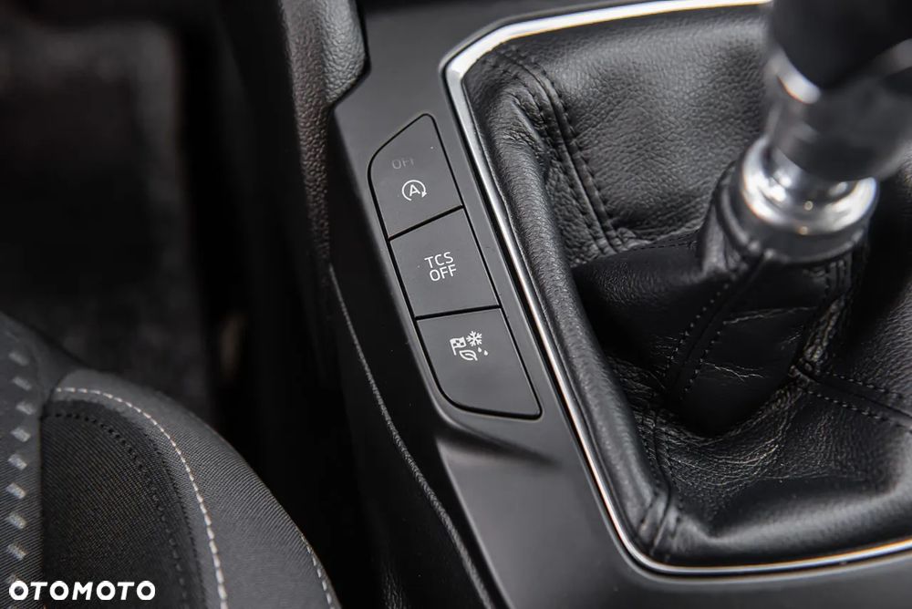 Ford Focus 1.5 EcoBlue Start-Stopp-System TITANIUM - 22