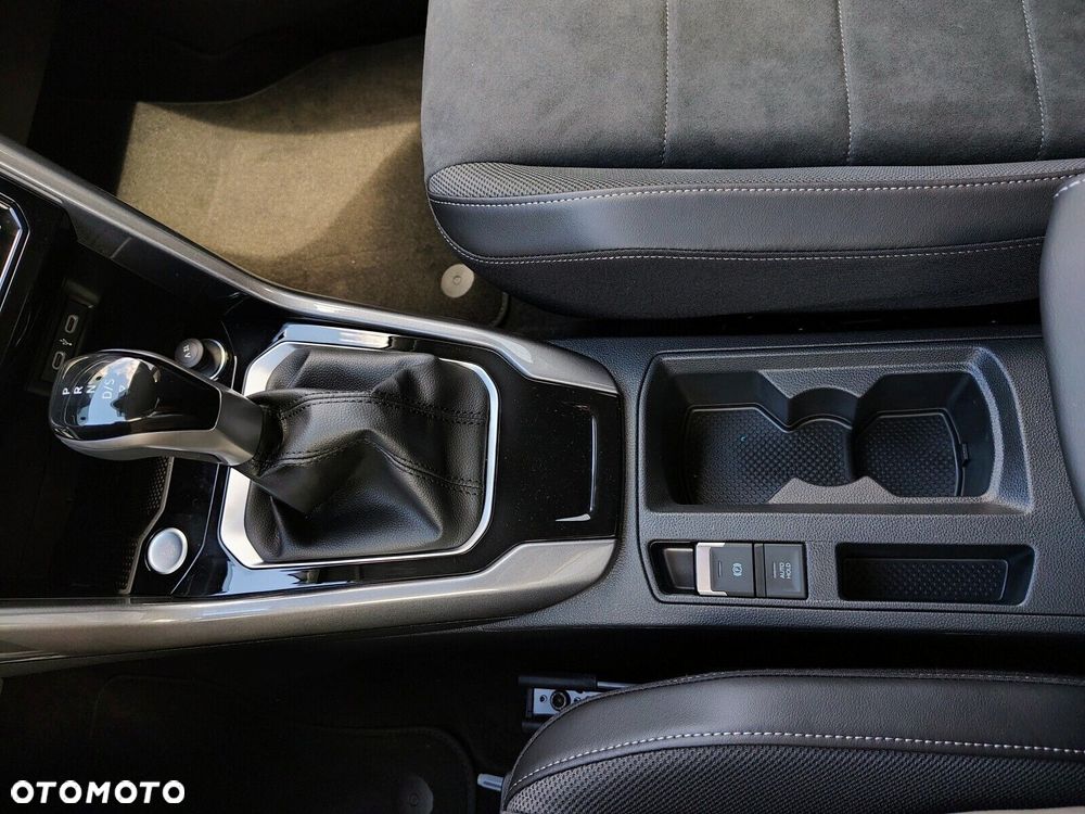 Volkswagen T-Roc - 14