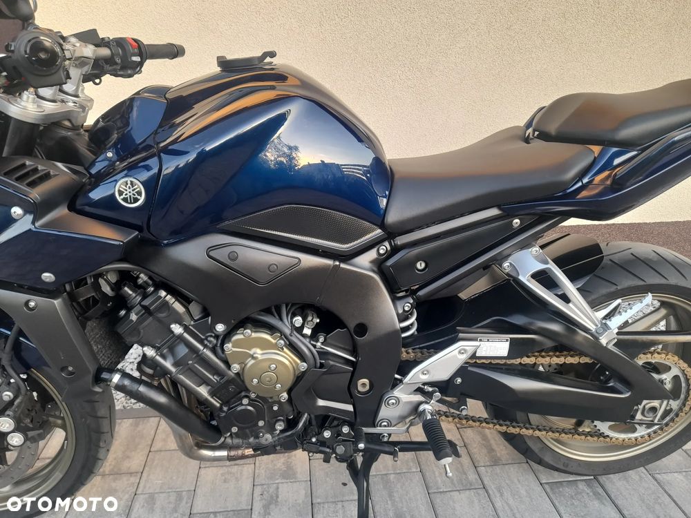 Yamaha FZ - 23