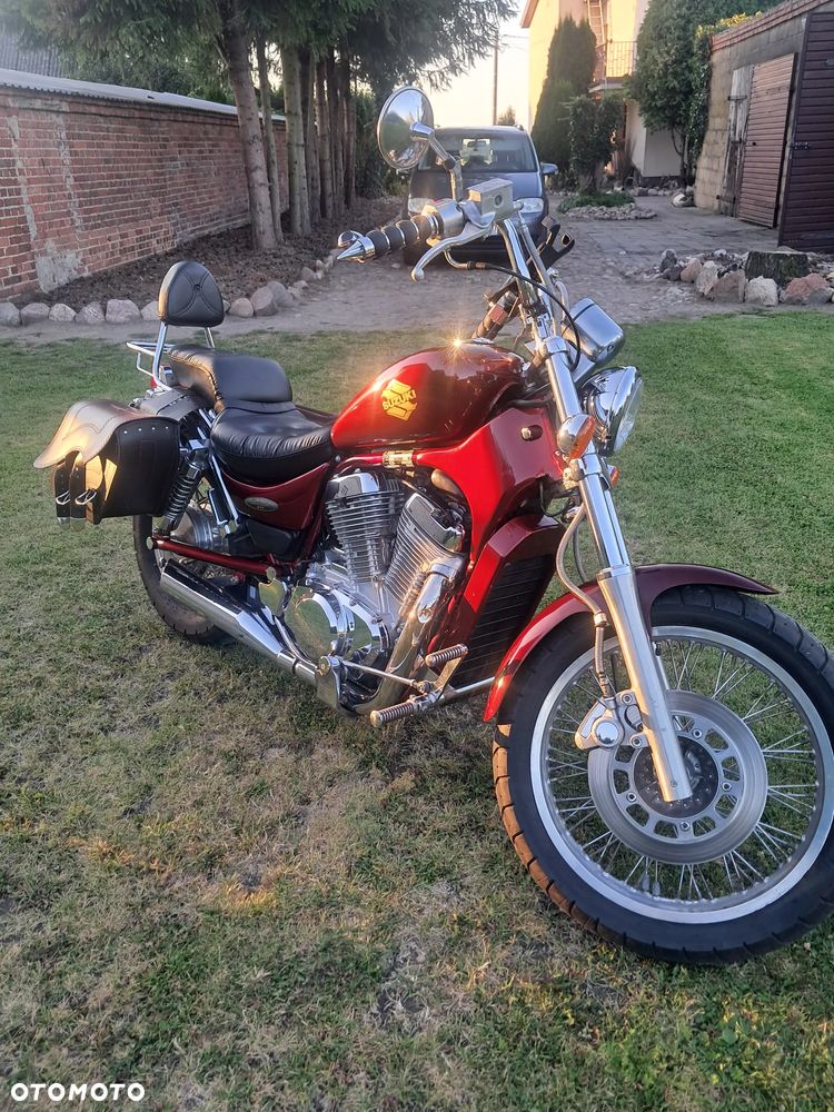 Suzuki Intruder - 5