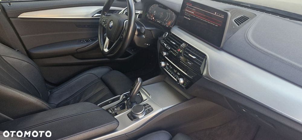 BMW Seria 5 520d xDrive Luxury Line - 6