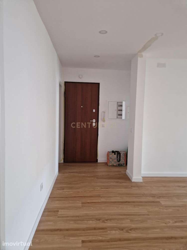 Excelente  T4 Totalmente remodelado situado no  Montalvão  em Setúbal. - Grande imagem: 3/13