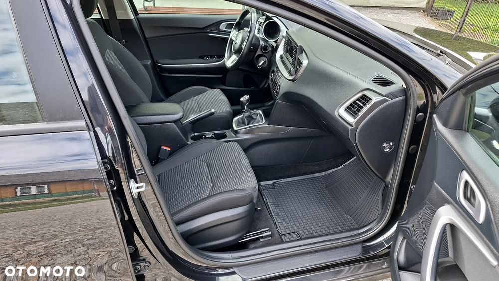 Kia Ceed 1.0 T-GDI S - 28