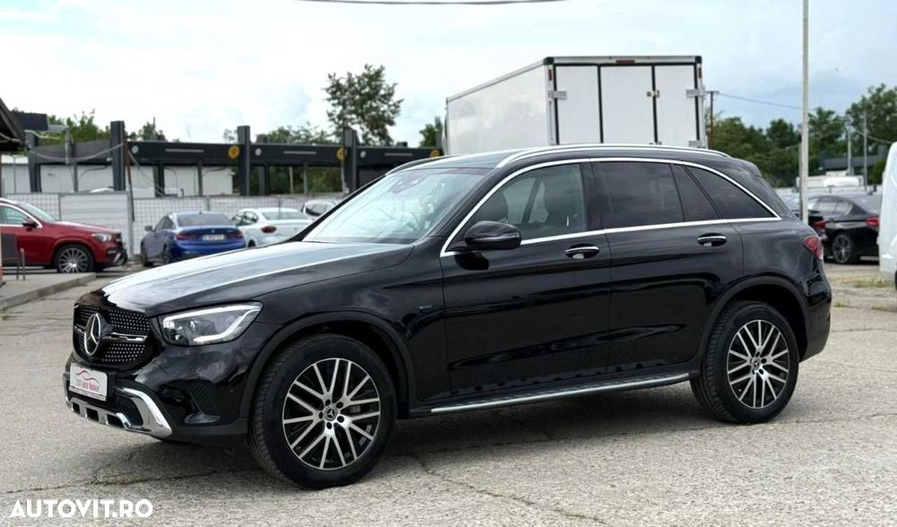Mercedes-Benz GLC - 4