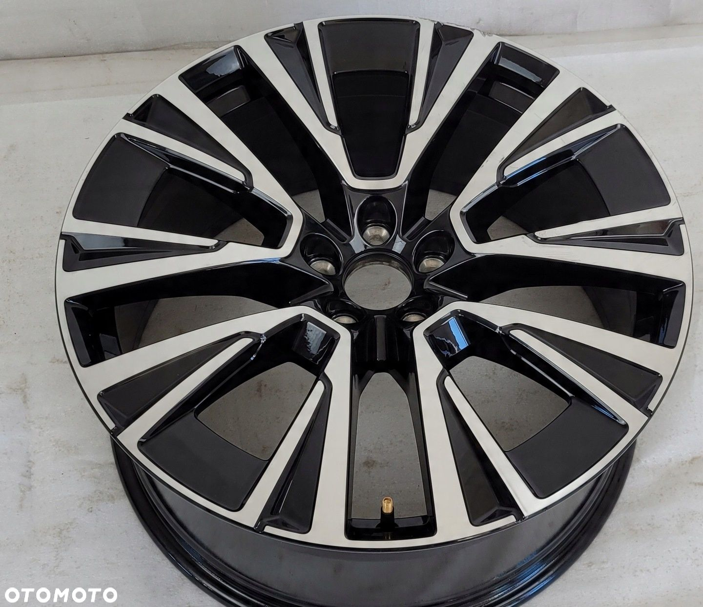 FELGA VOLVO XC90 II 9x20 20 ET38,5 5x108 63,4 32358565 - 4