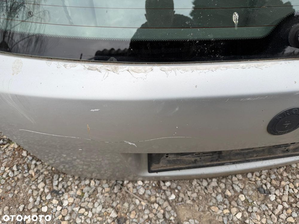 Klapa bagażnika Skoda Fabia I HB OE - 4