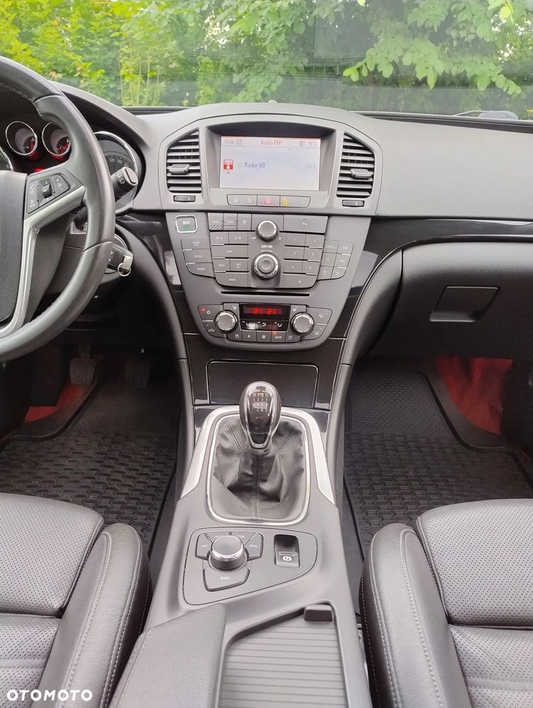 Opel Insignia - 11