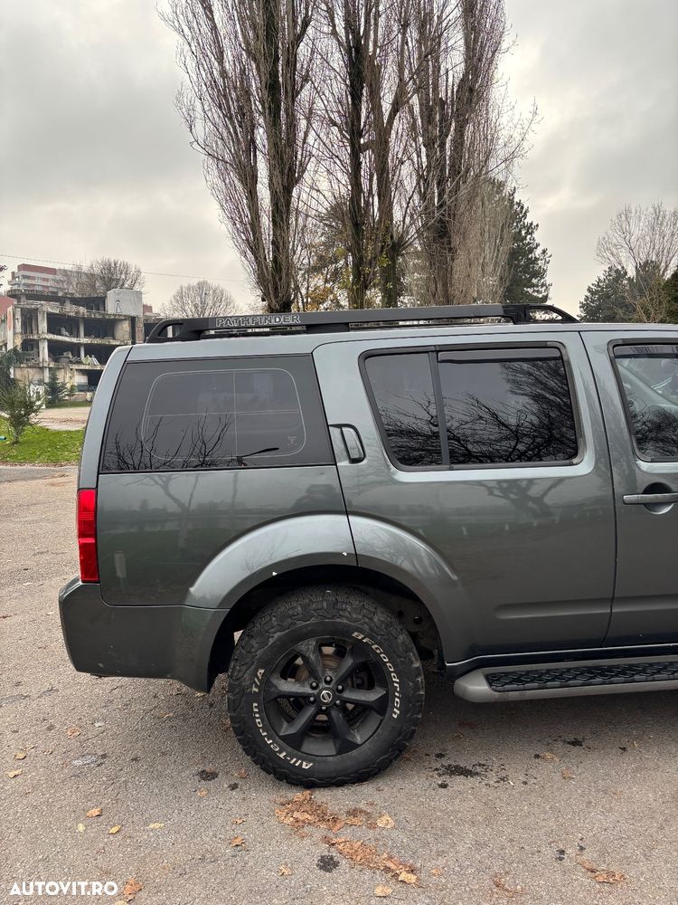 Nissan Pathfinder 2.5 dCi Comfort - 35