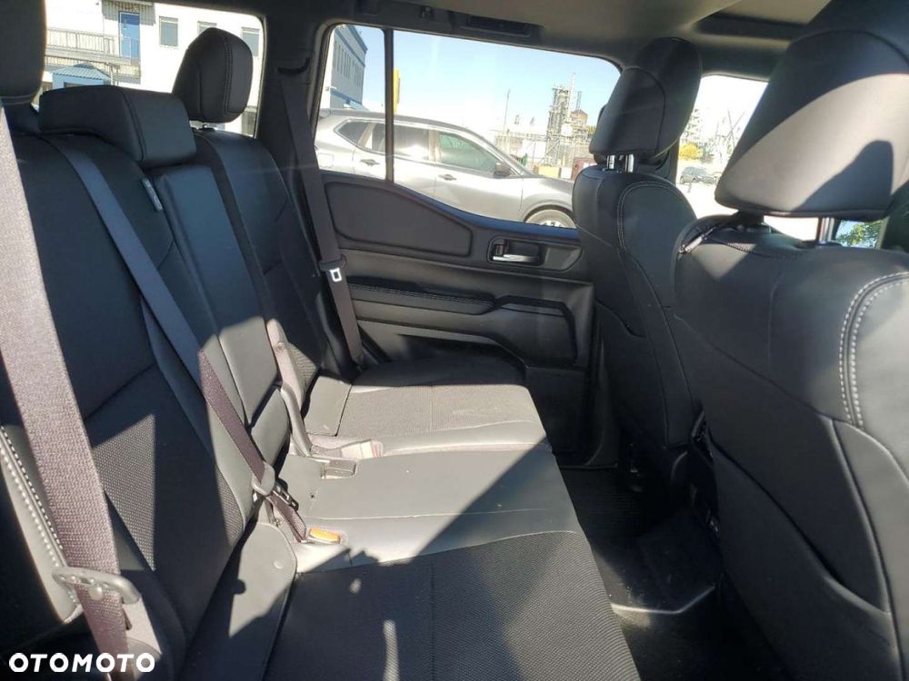 Toyota Land Cruiser - 11