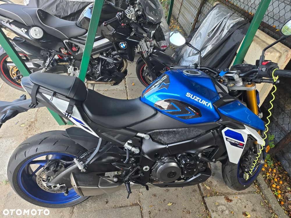 Suzuki GSX 1000 - 8