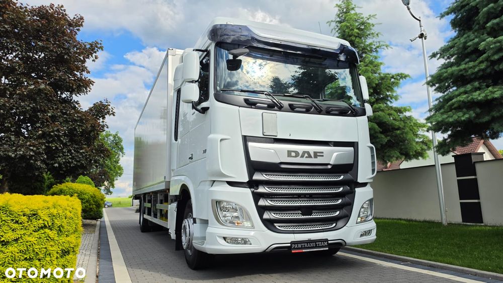 DAF XF 430/// 2022/// PRZEB: 188000 KM/// CHŁODNIA/// THERMO-KING/// WINDA/// STAN JAK NOWY! - 9