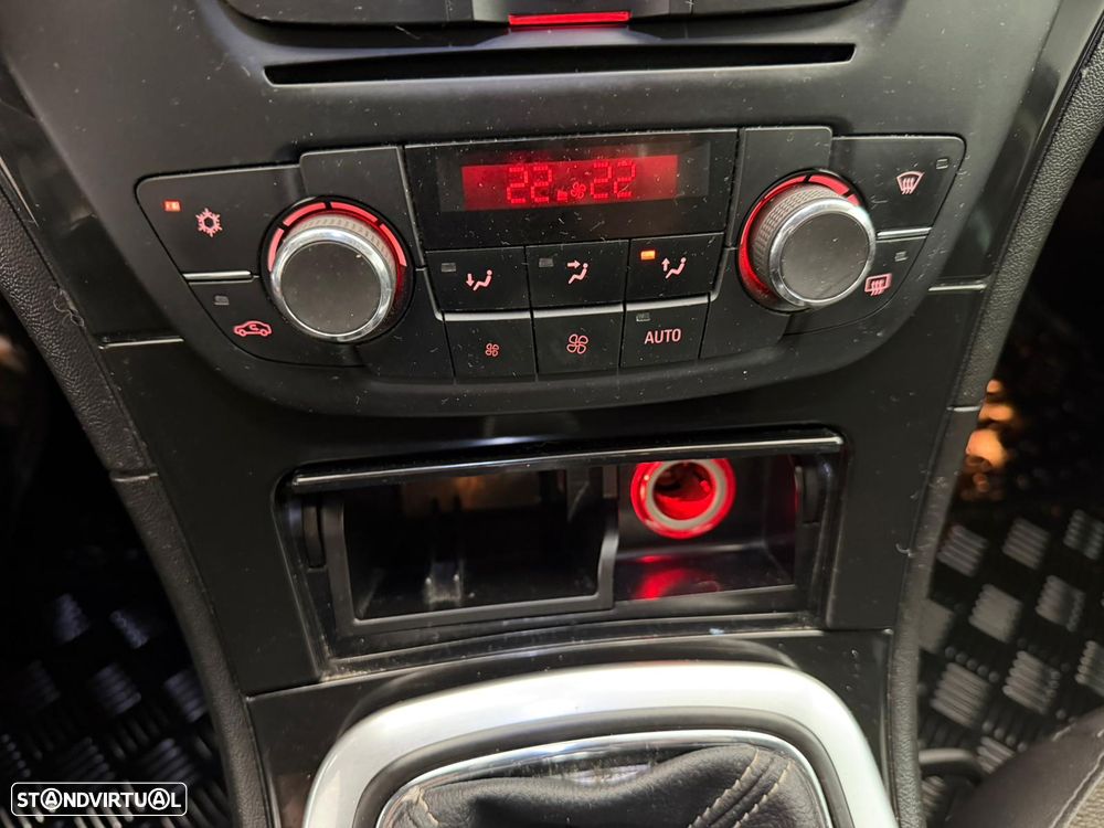 Opel Insignia Sports Tourer 2.0 CDTi Cosmo - 7