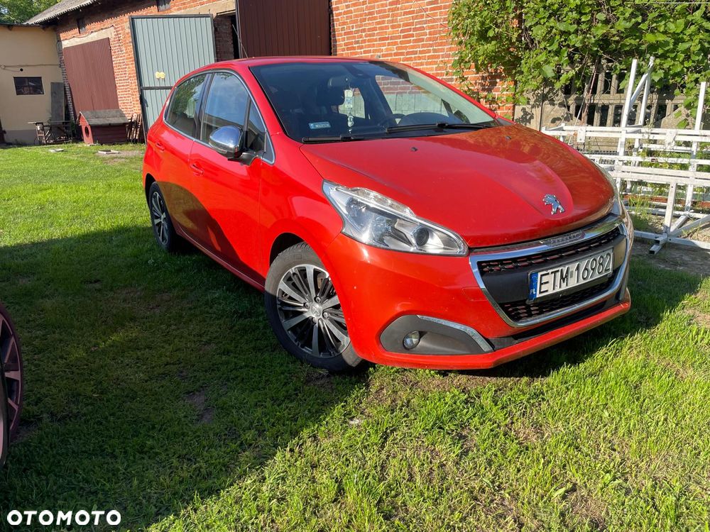 Peugeot 208 1.2 PureTech Allure S&S - 11