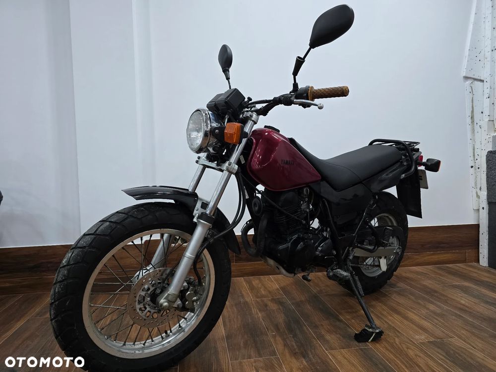 Yamaha TW - 15
