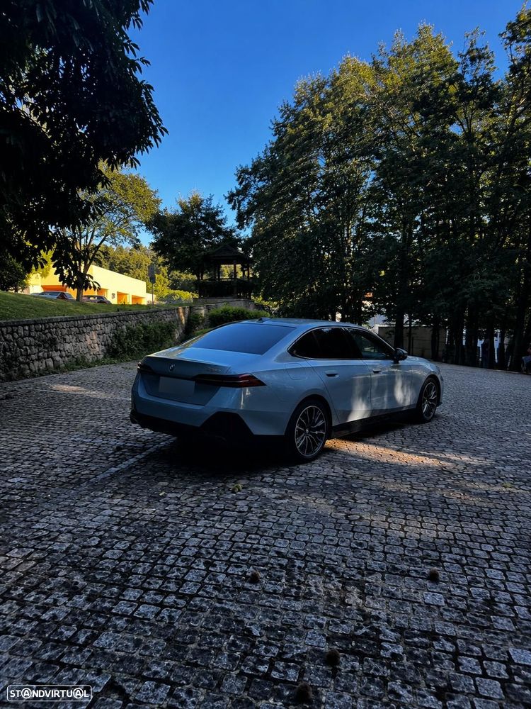 BMW 520 d Pack Desportivo M Pro - 3
