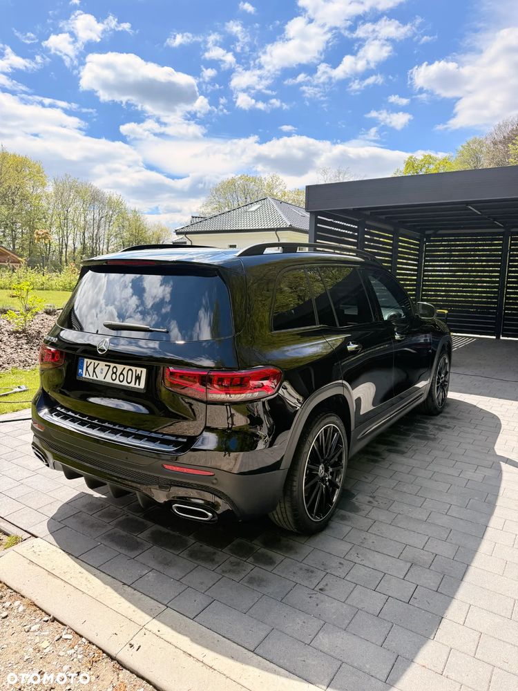 Mercedes-Benz GLB - 14