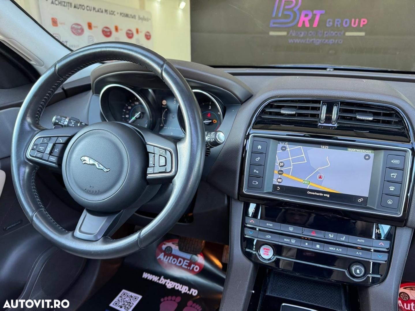 Jaguar F-Pace - 9