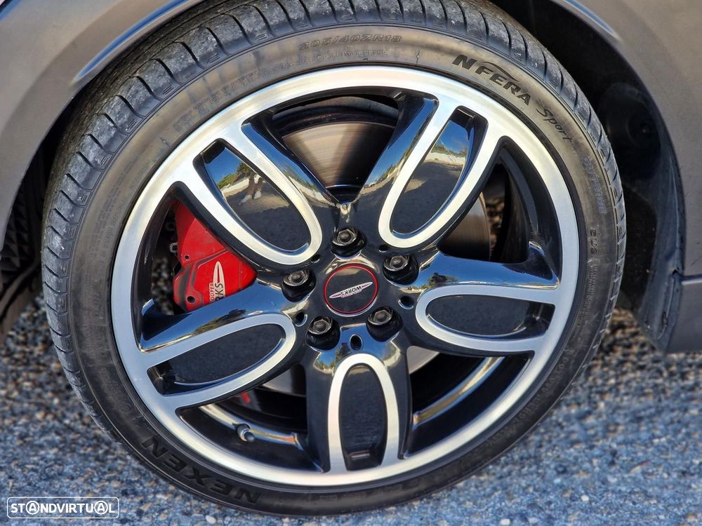 MINI Cabrio John Cooper Works Auto Desportiva - 22