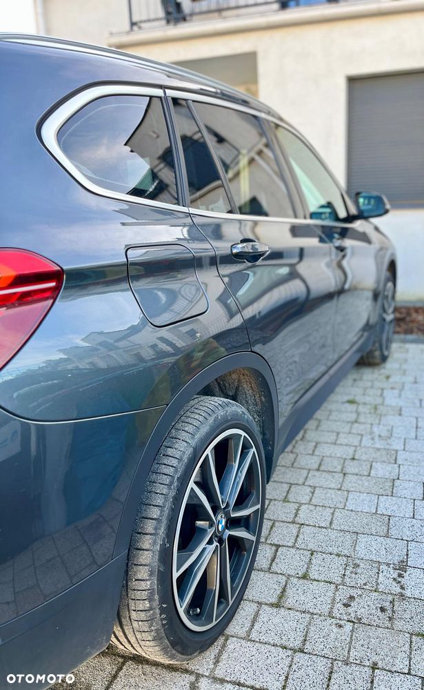 BMW X1 sDrive20d - 4