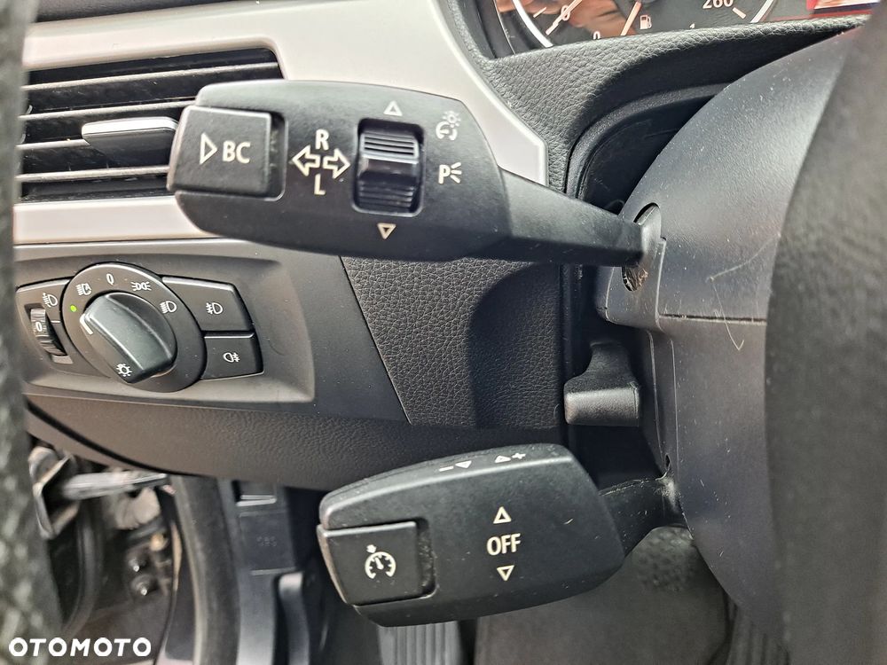 BMW Seria 3 318i - 19