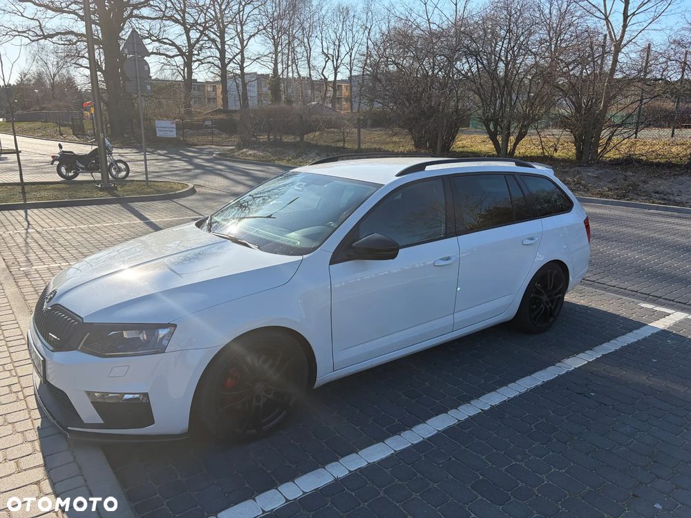 Skoda Octavia 2.0 TDI DSG RS - 2