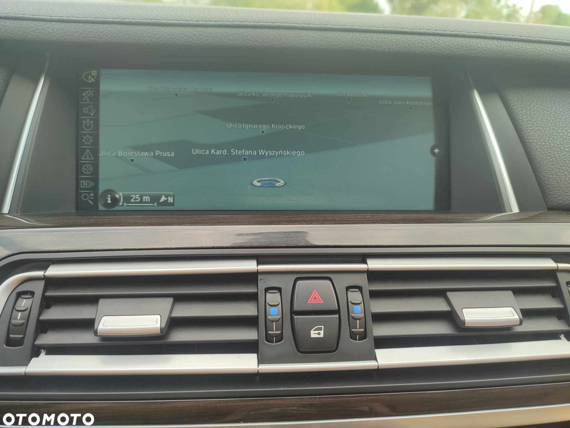 BMW Seria 7 730d xDrive - 33