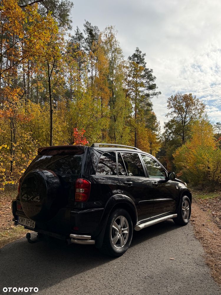 Toyota RAV4 - 4