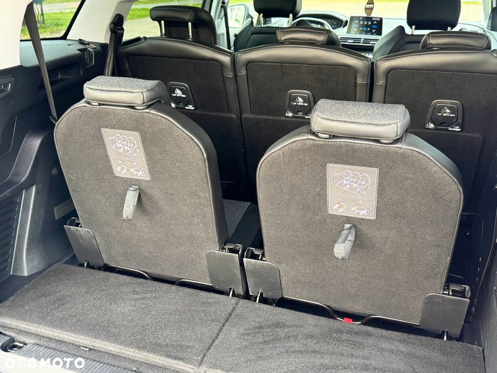 Peugeot 5008 1.6 BlueHDI Allure S&S EAT6 - 13