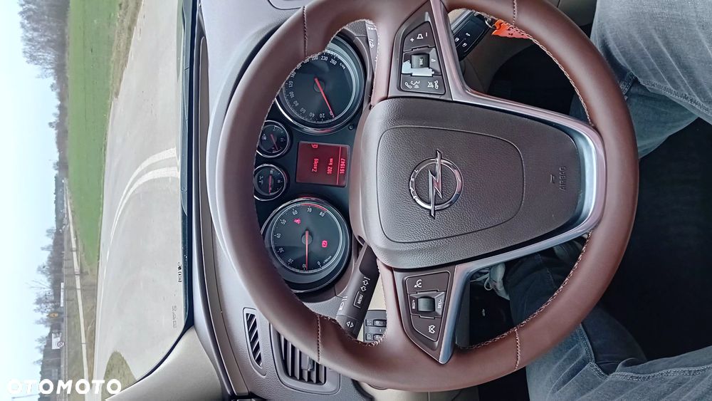 Opel Insignia 1.8 Innovation - 26