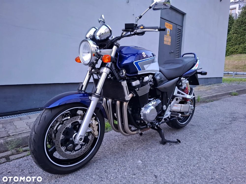 Suzuki GSX - 5