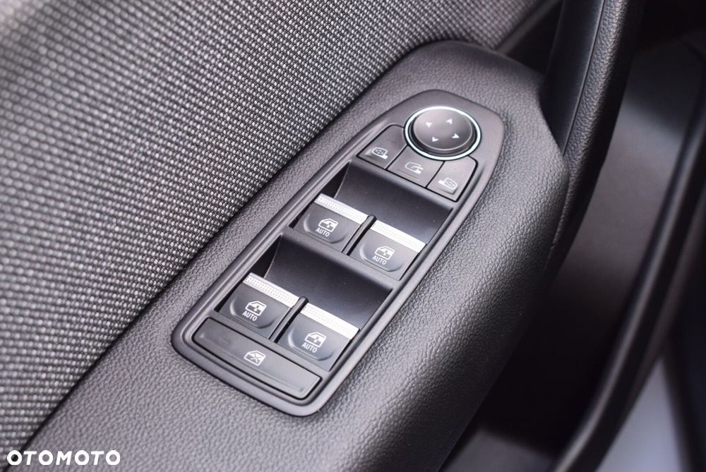 Renault Captur - 17